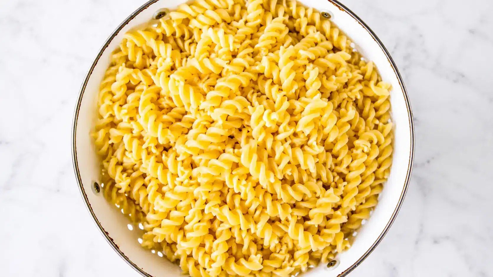 How To Cook Pasta in Microwave: Easy, Reliable Pasta in Minutes 11 cook pasta in microwave and serve with tomato sauce and cheese